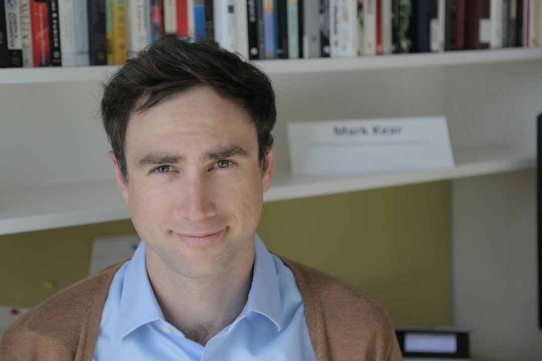 Headshot of Mark Kear